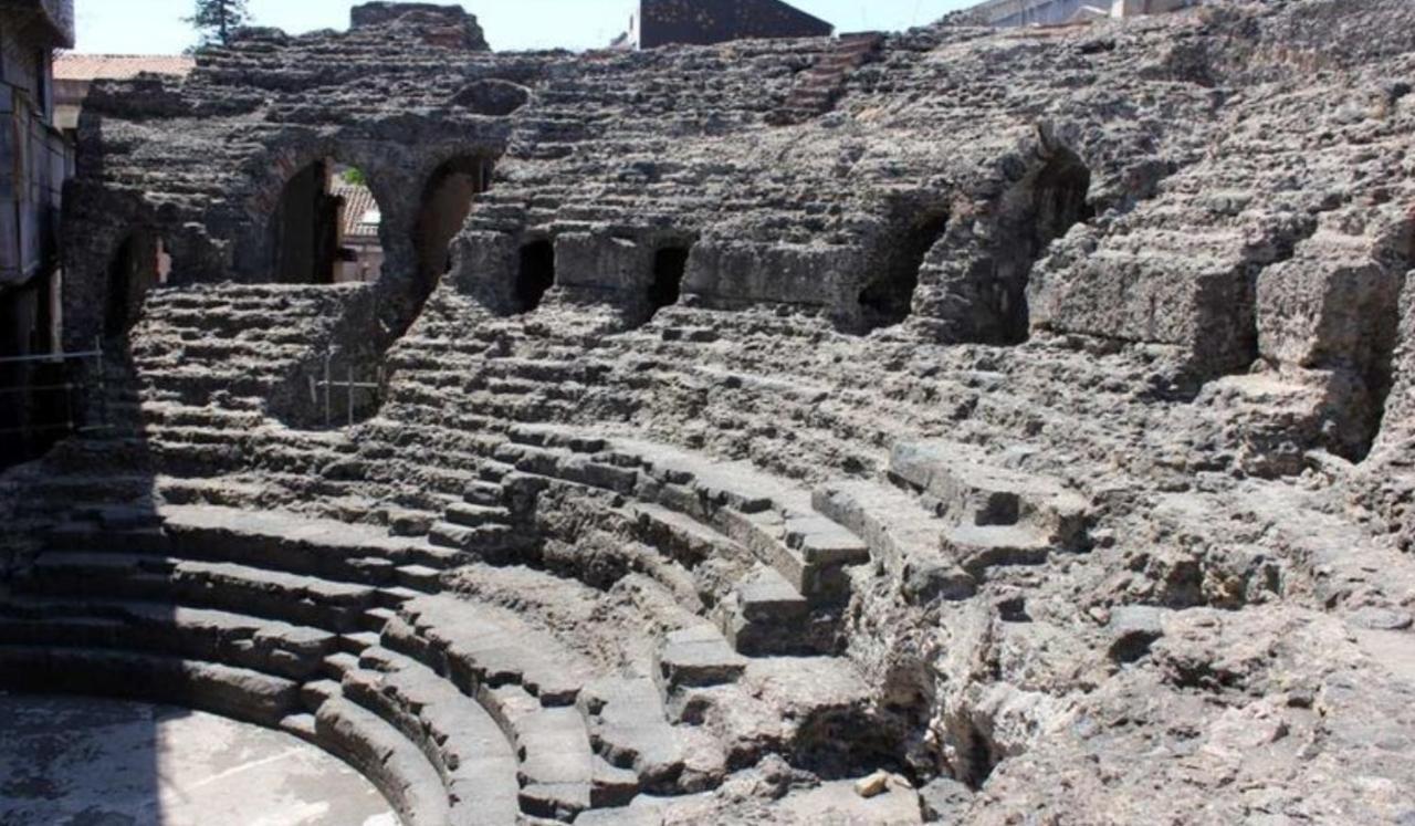 شقة Domus Odeon La Casa Nel Parco Archeologico Di كاتانيا المظهر الخارجي الصورة